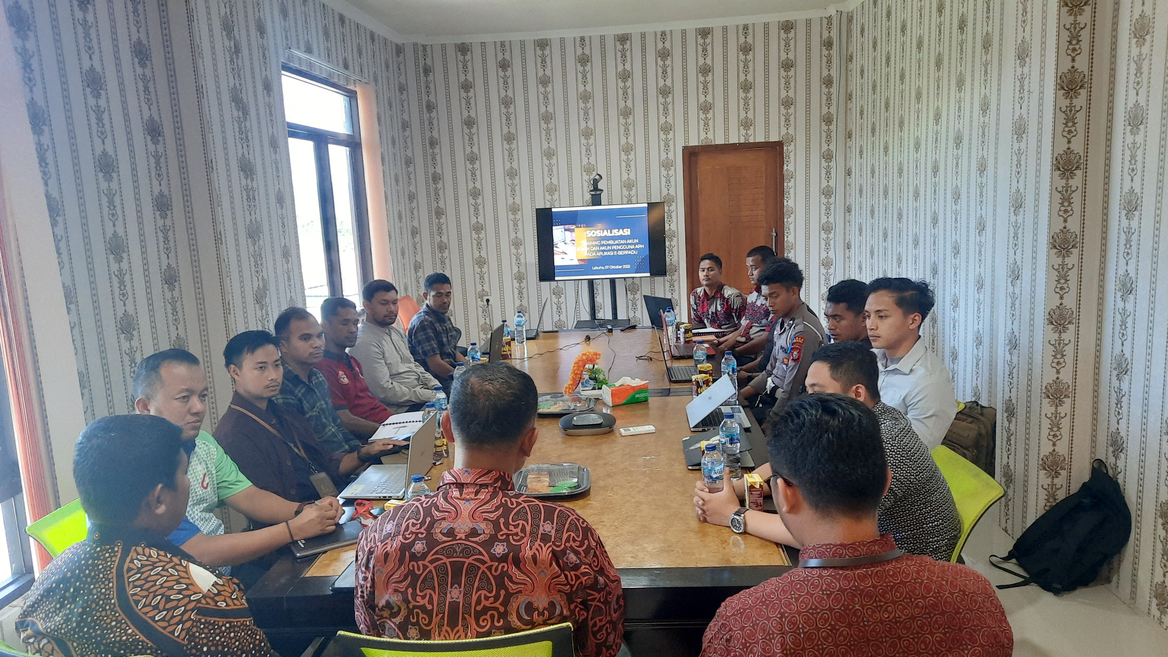 Sosialisasi Pembuatan Akun Admin dan Akun APH Pada Aplikasi e-Berpadu Di Pengadilan Negeri Labuha