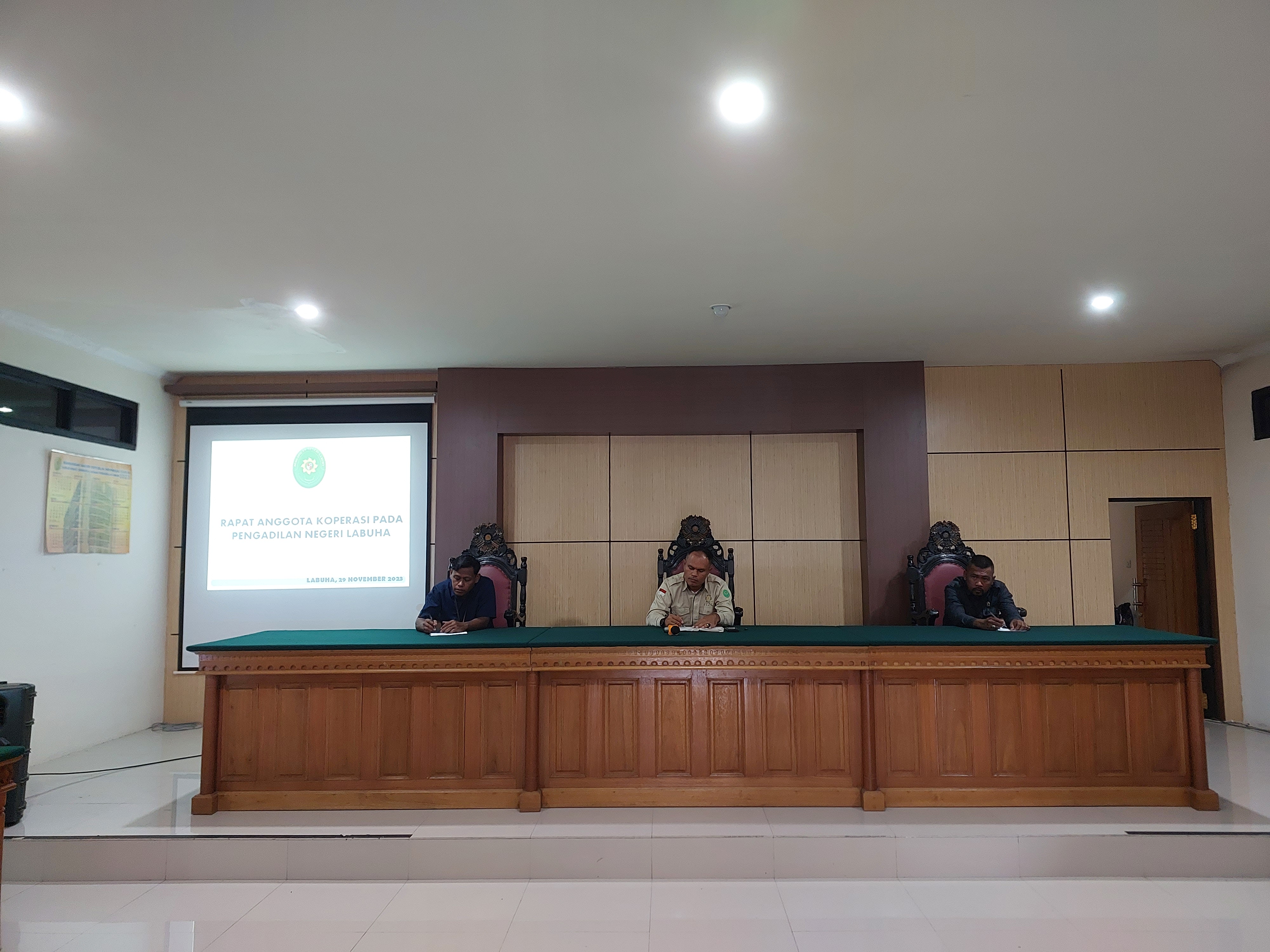 Rapat Anggota Koperasi Pada Pengadilan Negeri Labuha