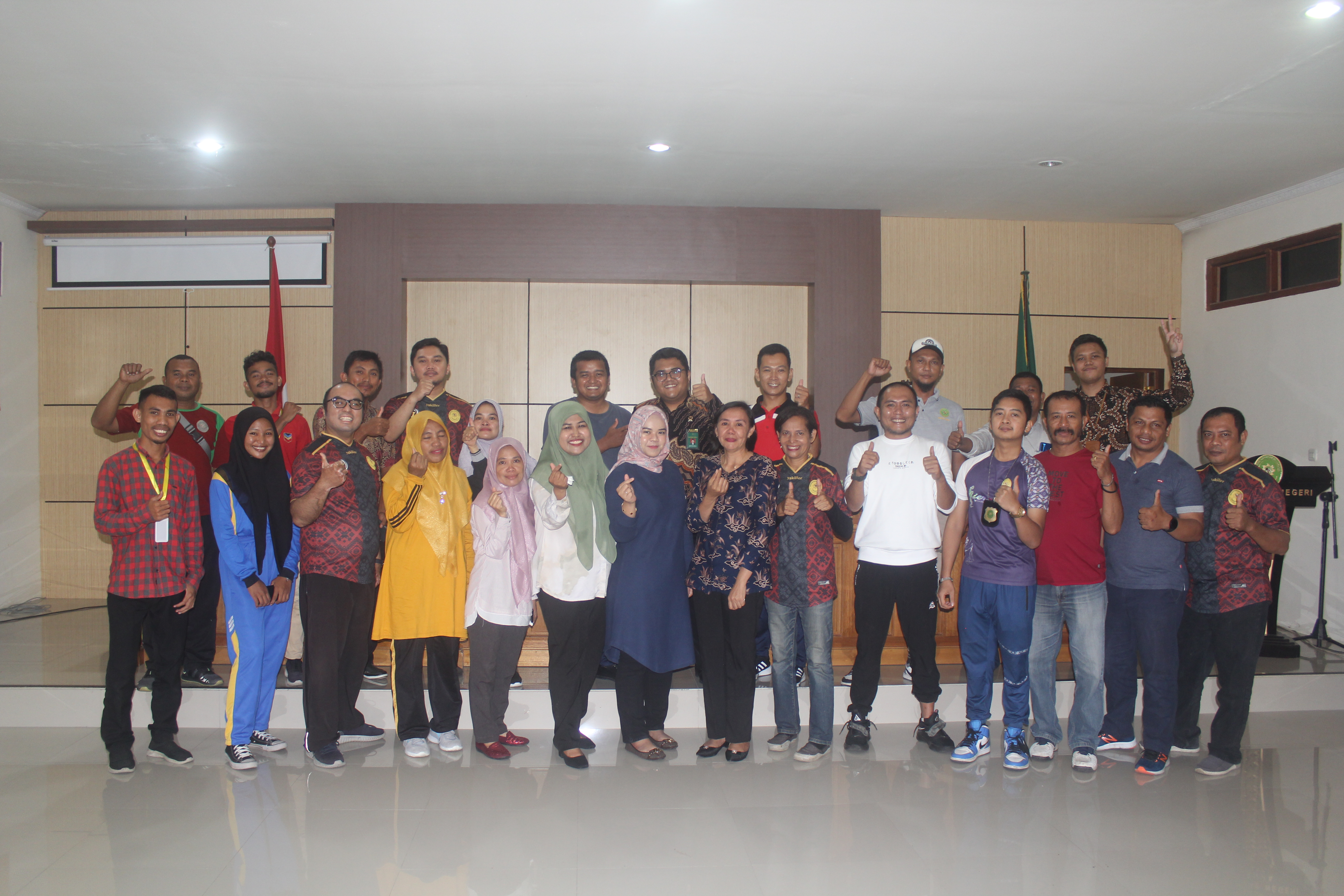 Pengantar alih Tugas Staf Kepaniteraan Perdata Pengadilan Negeri Labuha Menjadi Kasubag Perencanaan TI dan Pelaporan Pengadila Negeri Tobelo