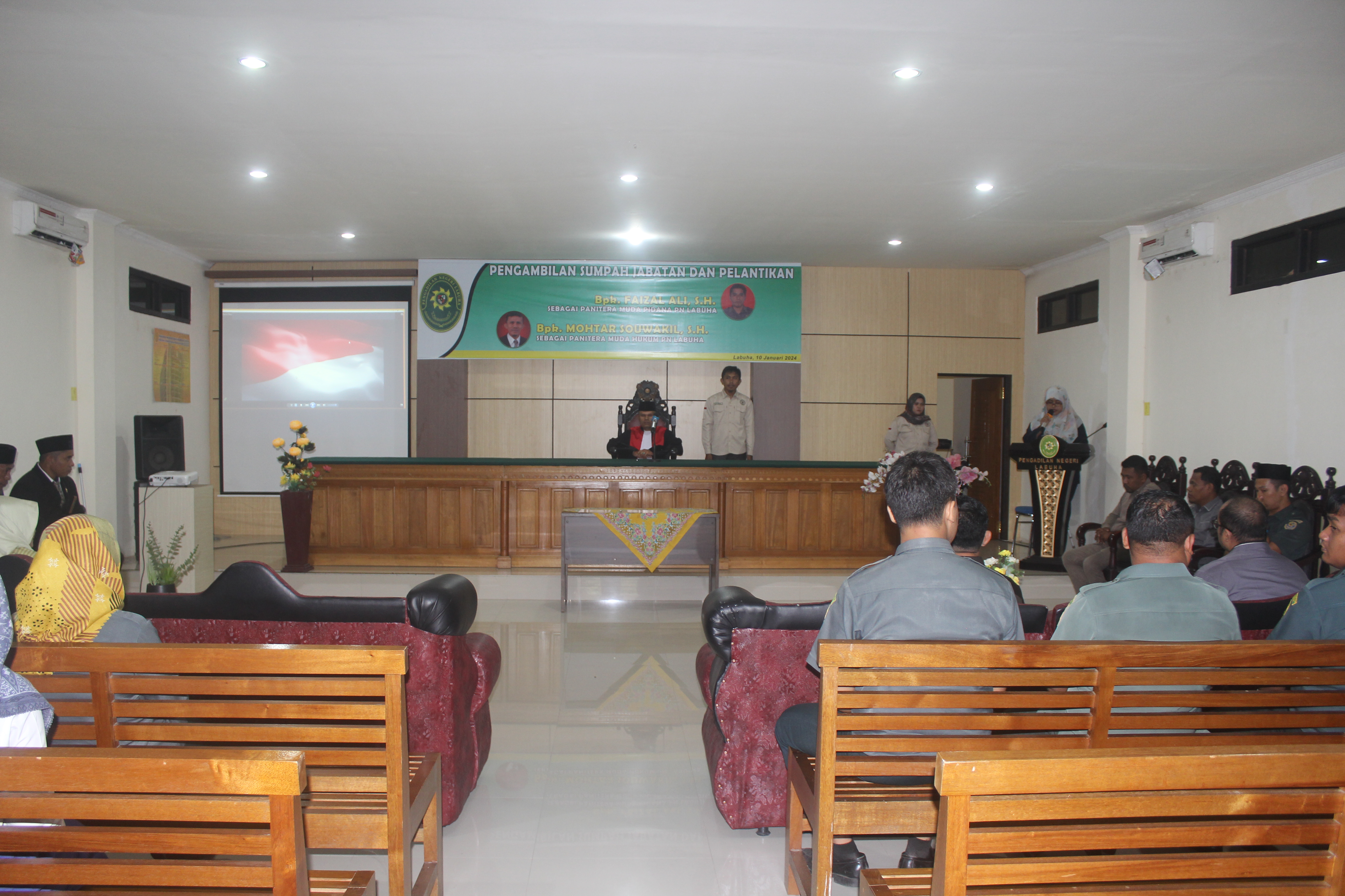 Pengambilan Sumpah Jabatan dan Pelantikan Panitera Muda Pidana dan Panitera Muda Hukum Pengadilan Negeri Labuha