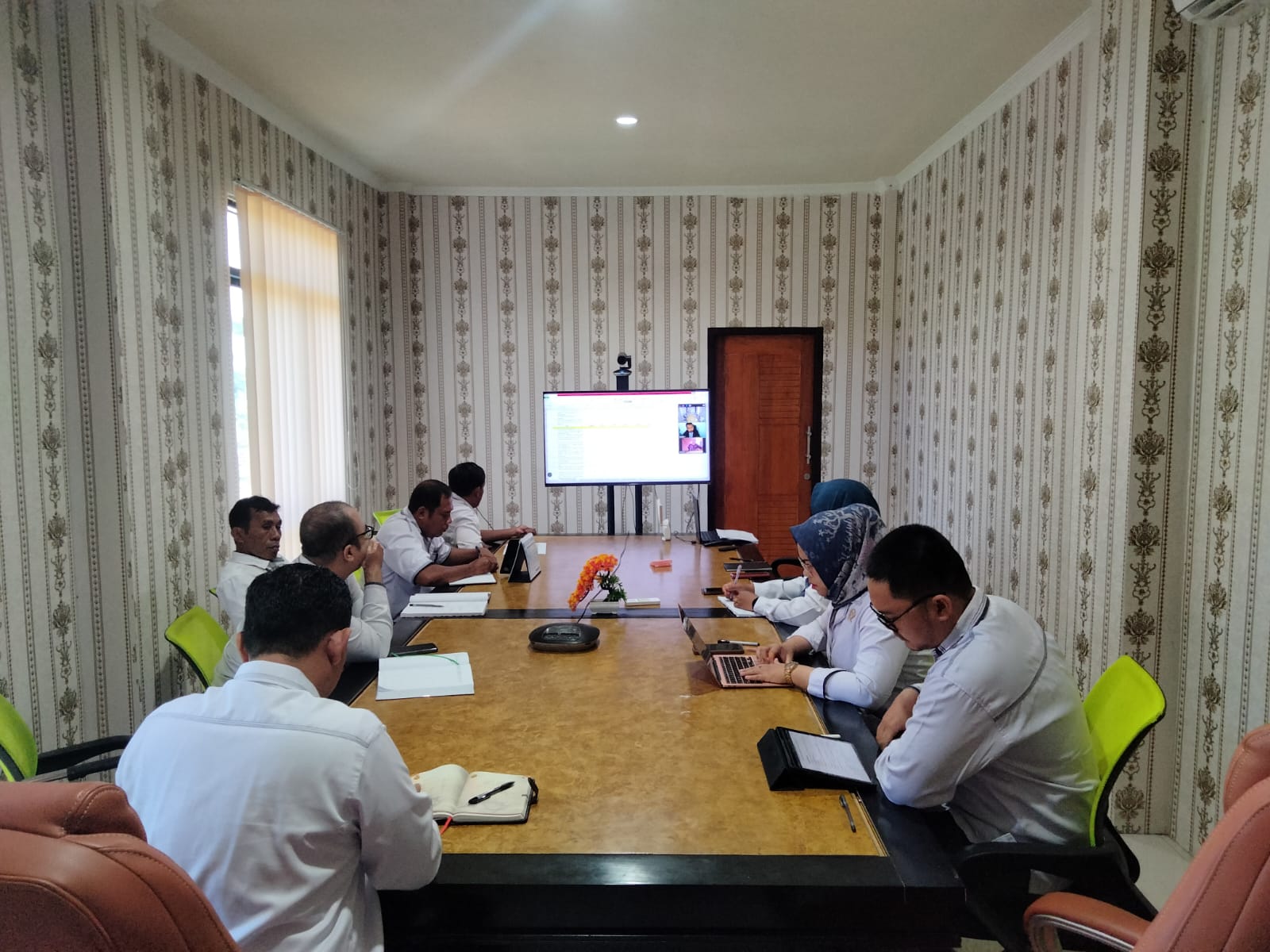 Rapat Pembahasan Hasil Progress Rapat Sebelumnya  tentang Penilaian Kinerja