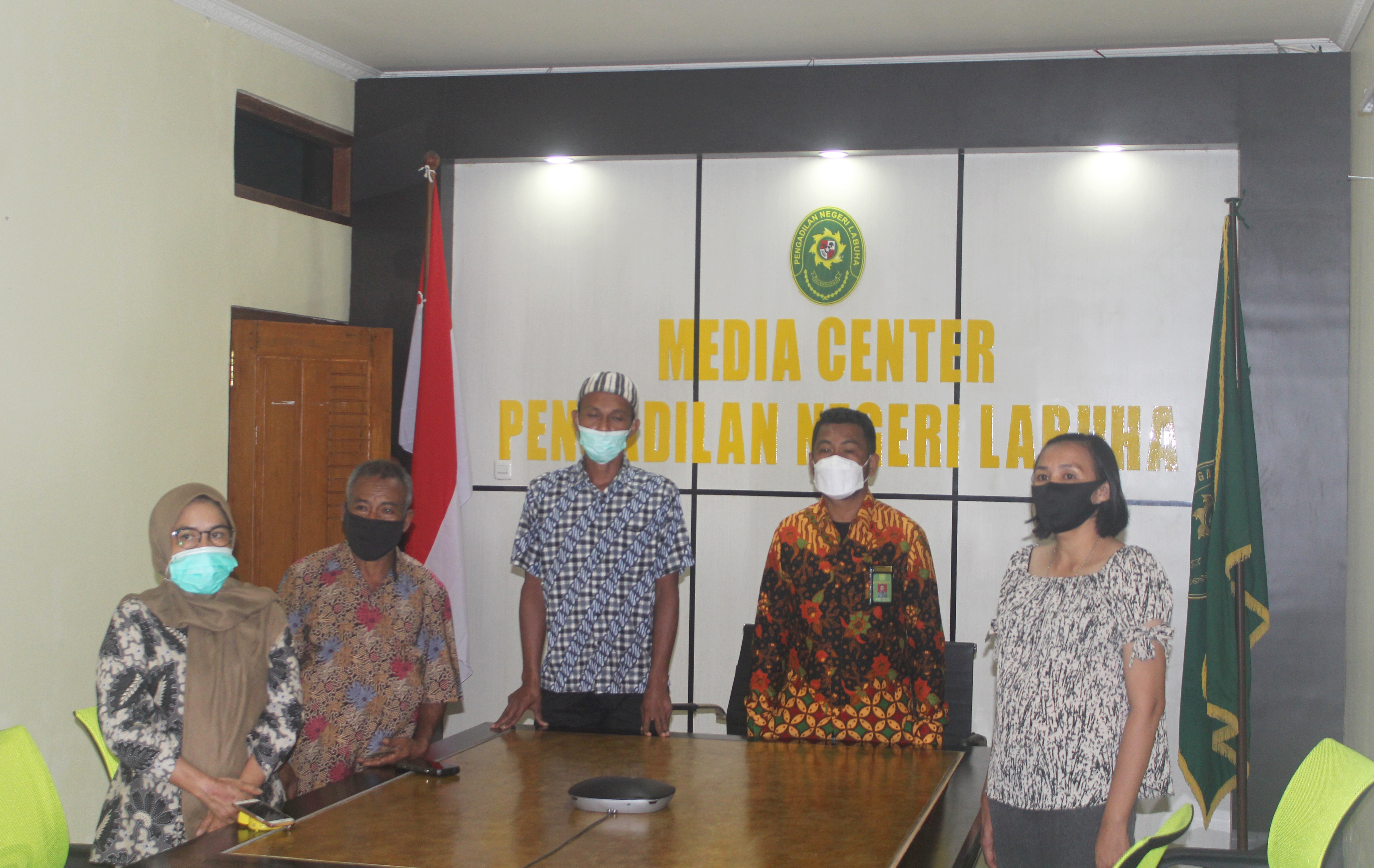 Pembinaan Teknis dan Administrasi Yudisial secara virtual dari KMA, WKMA Bidang Yudisial dan Para Ketua Kamar Pembinaan Teknis dan Administrasi Yudisial secara virtual dari KMA, WKMA Bidang Yudisial dan Para Ketua Kamar