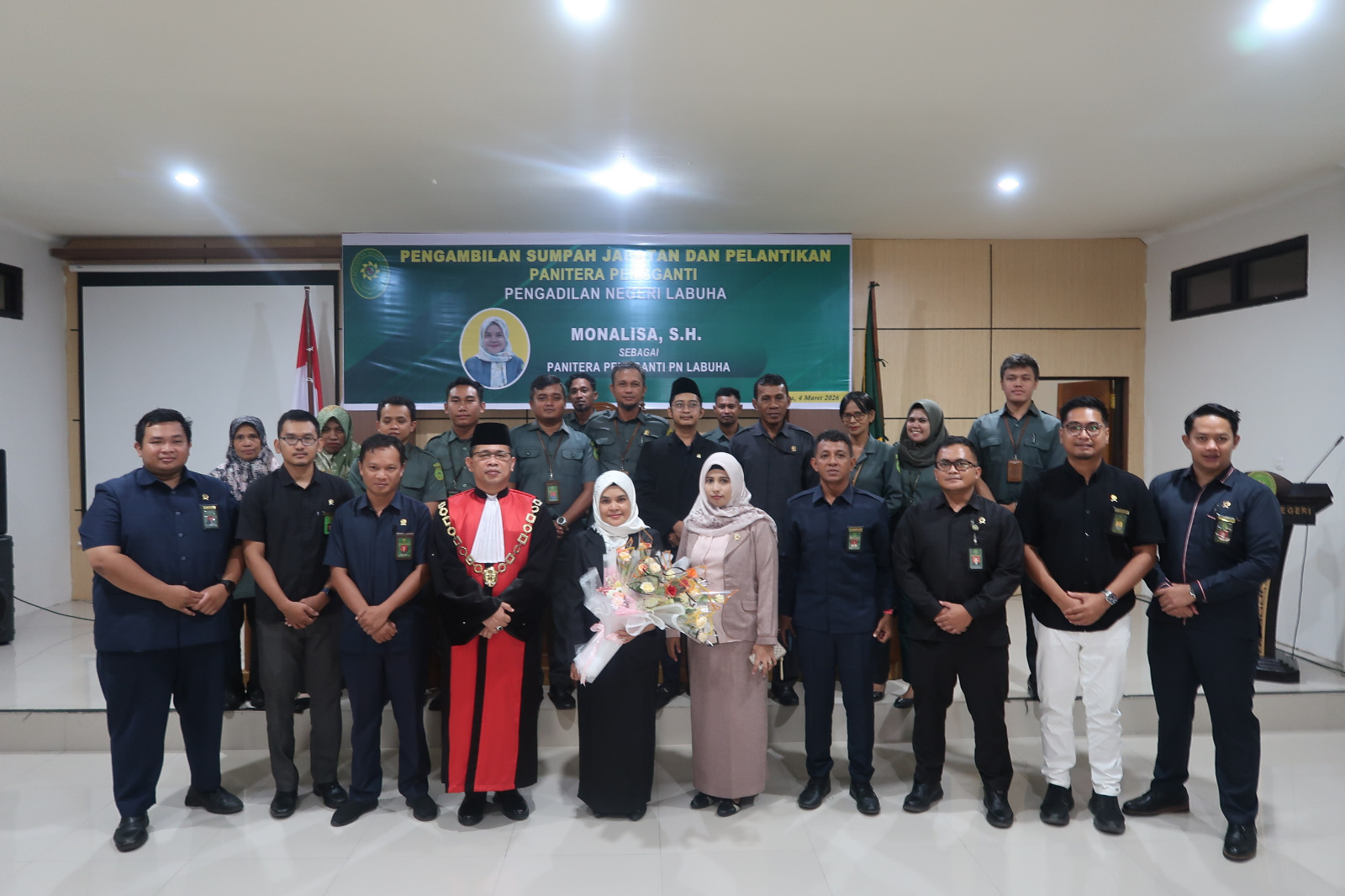 Pengambilan Sumpah dan Pelantikan Panitera Pengganti Pengadilan Negeri Labuha